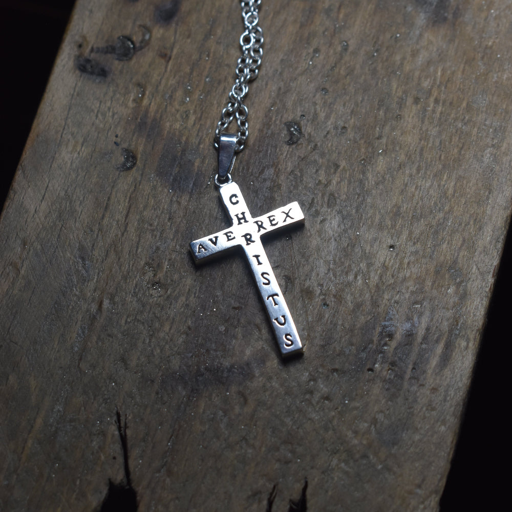 Pendentif croix ave christus rex philoculus