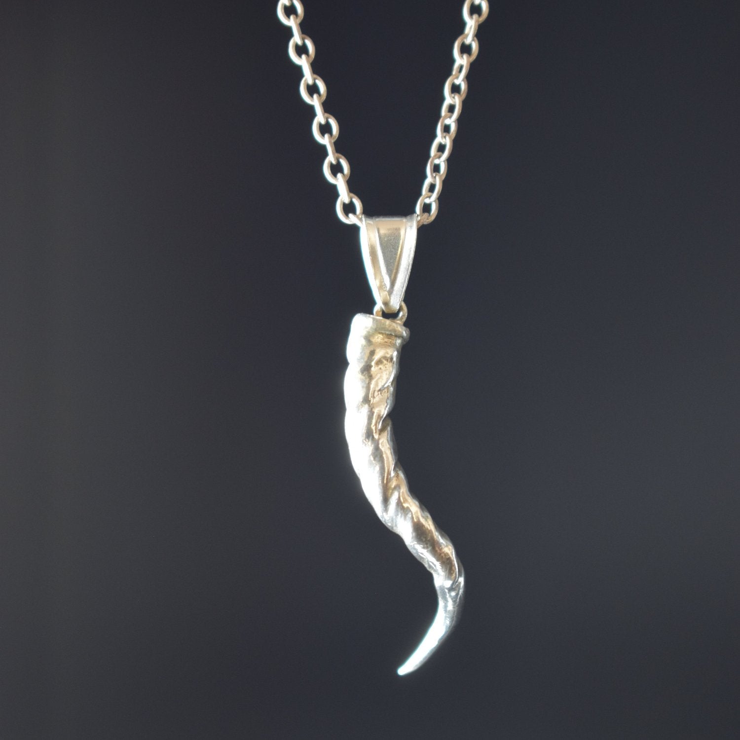 Pendentif en argent corne antilope artisanal philoculus france